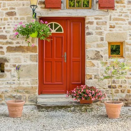 Chateau Sleeps 8 Wifi