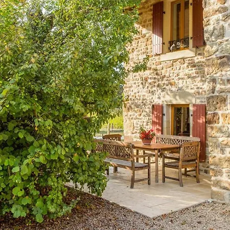 Chateau Sleeps 8 Wifi بيت للعطل *