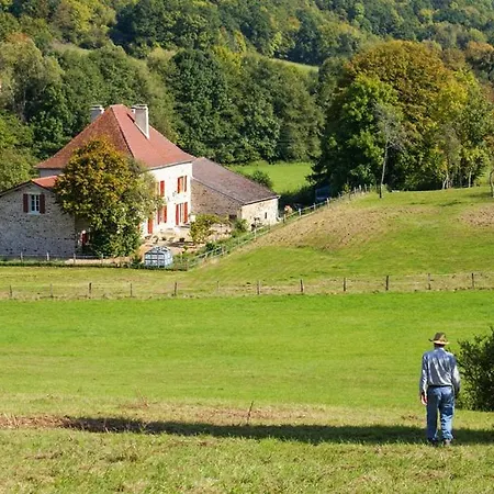 Chateau Sleeps 8 Wifi بيت للعطل *