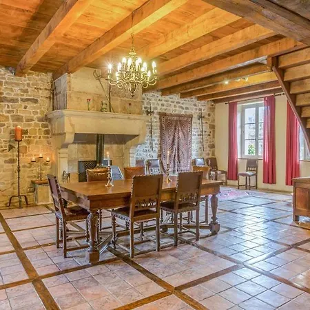 Chateau Sleeps 8 Wifi بيت للعطل