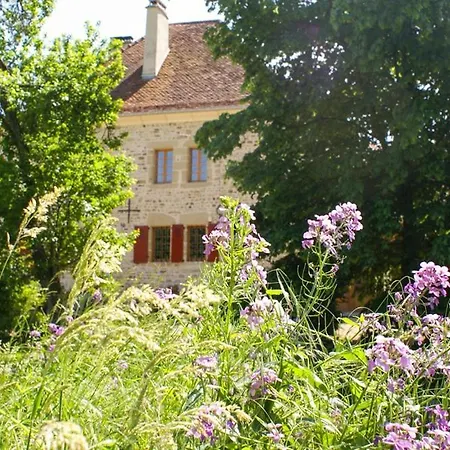 Chateau Sleeps 8 Wifi * Beaucharmoy
