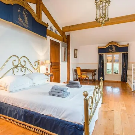 بيت للعطل Chateau Sleeps 8 Wifi *