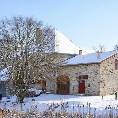 بيت للعطل Chateau Sleeps 8 Wifi Beaucharmoy